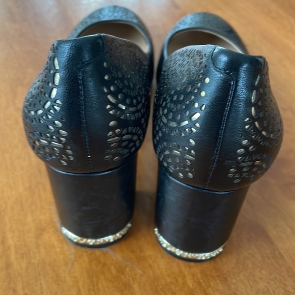 ⭐️ Host Pick! ⭐️ Black Karl Lagerfeld pumps - Picture 9 of 10